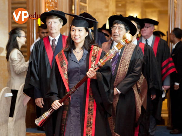 Lễ tốt nghiệp tại trường Đại học Help Malaysia