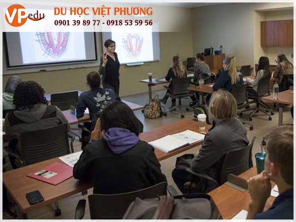 Một lớp học ở trường trung học phổ thông Nazareth College