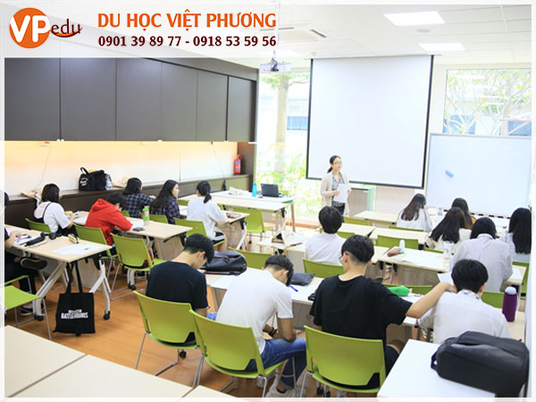 Lớp học tại học viện ERCi: Chương trình học đảm bảo chất lượng