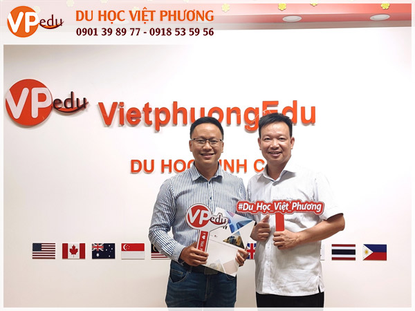 Đại diện trường trực tiếp đến thăm văn phòng Việt Phương Edu