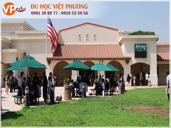 Tổng quan Trường Trung Học Fairmont Preparatory Academy, California