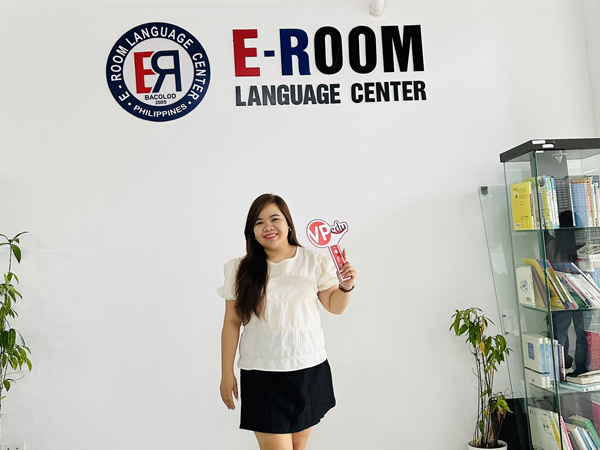 Du học Việt Phương tới thăm văn phòng Eroom