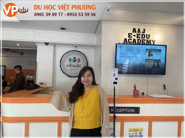 Du học Việt Phương tới thăm anh ngữ A&J