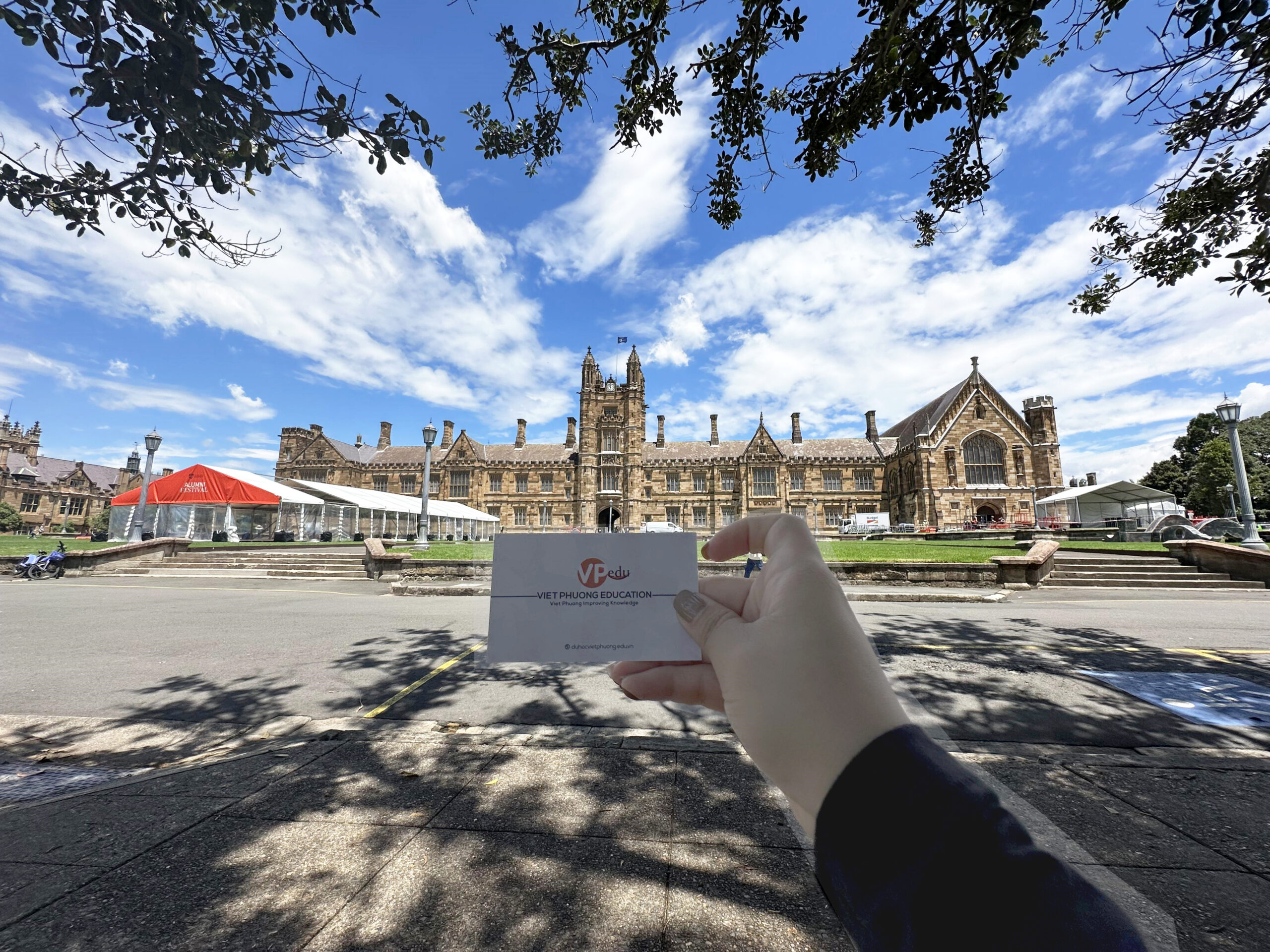 Du học Việt Phương tới thăm Đại học Sydney