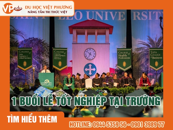 1 buổi lễ tốt nghiệp tại trường Saint Leo